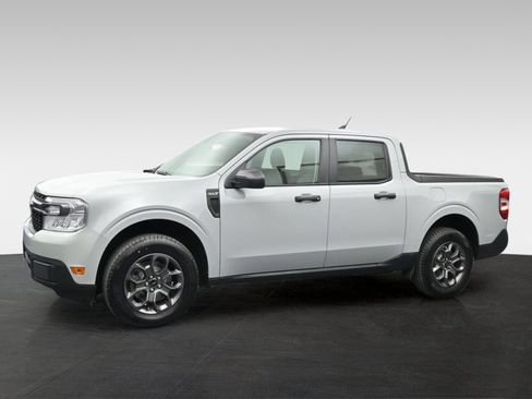 Used 2024 Ford Maverick XLT w/ Equipment Group 300A Standard AWD/4WD image 8
