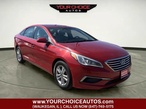 Used 2017 Hyundai Sonata SE w/ Cargo Package image 7