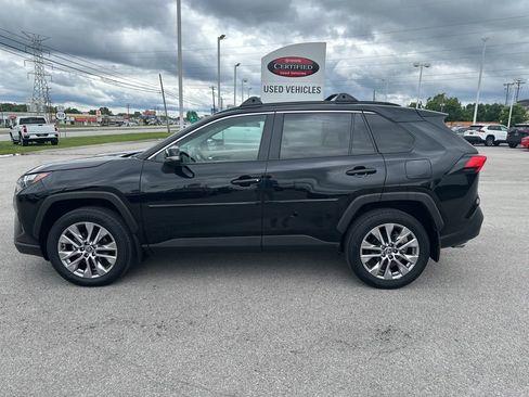 Certified 2023 Toyota RAV4 XLE Premium AWD/4WD image 4
