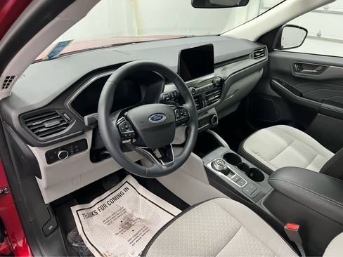 Used 2023 Ford Escape Active image 16