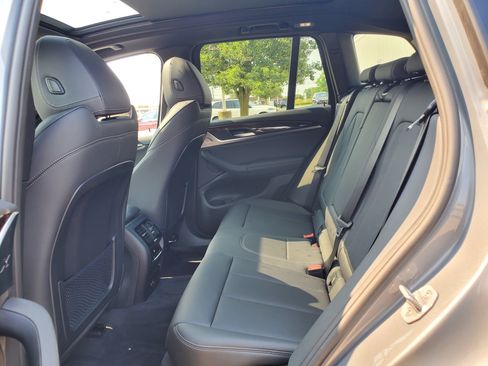 Used 2024 BMW X3 xDrive30i w/ Premium Package w/ZPA AWD/4WD image 34