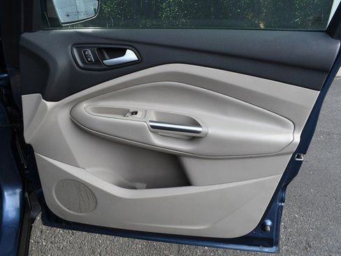 Used 2018 Ford Escape SEL image 23