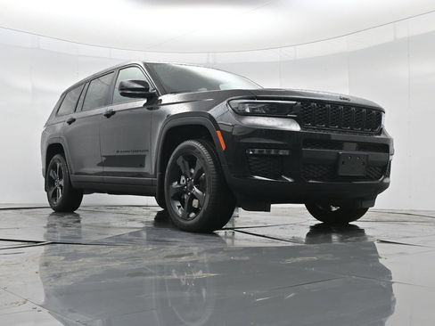 New 2025 Jeep Grand Cherokee L Limited w/ Black Appearance Package image 51