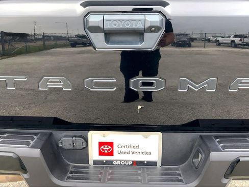 Used 2025 Toyota Tacoma TRD Sport RWD image 10