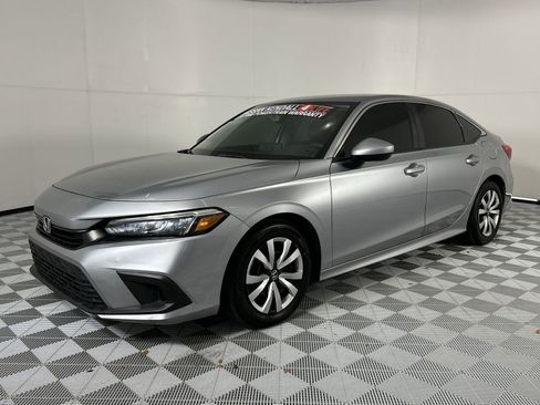 Used 2023 Honda Civic LX image 4