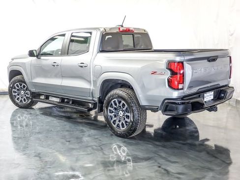 Used 2026 Chevrolet Colorado Z71 AWD/4WD image 9