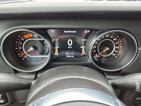 Used 2021 Jeep Wrangler Unlimited Sahara w/ LED Lighting Group AWD/4WD image 33