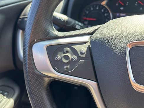 Used 2023 GMC Terrain SLE w/ Driver Convenience Package FWD image 20