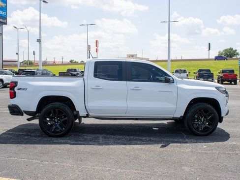 Used 2024 Chevrolet Colorado Z71 w/ Z71 Convenience Package 2 image 8