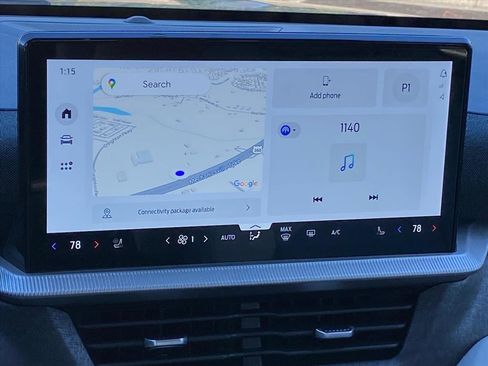 Certified 2025 Ford Explorer Platinum w/ Ultimate Package image 8