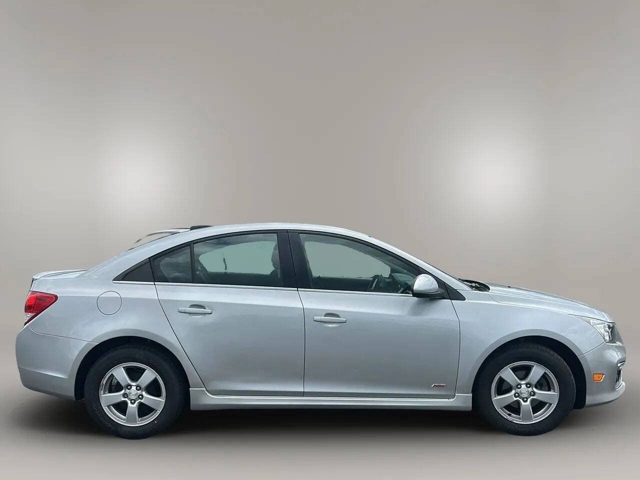 Used 2016 Chevrolet Cruze LT FWD image 8