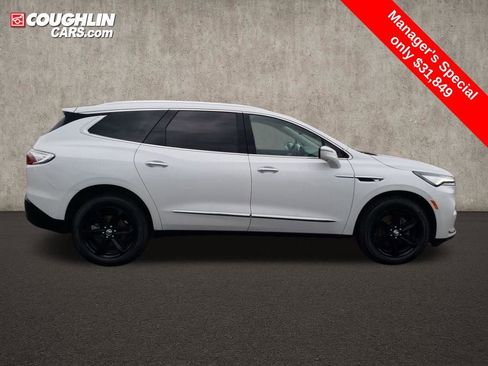 Used 2024 Buick Enclave Essence w/ Sport Touring Edition AWD/4WD image 7