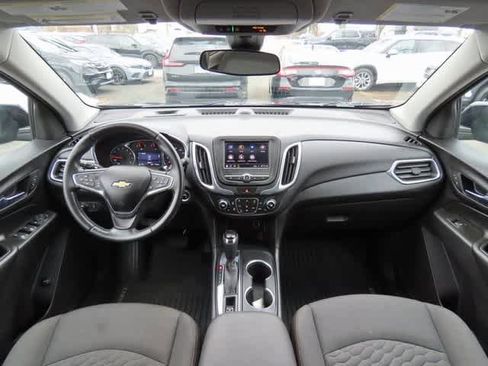Used 2020 Chevrolet Equinox LT image 18