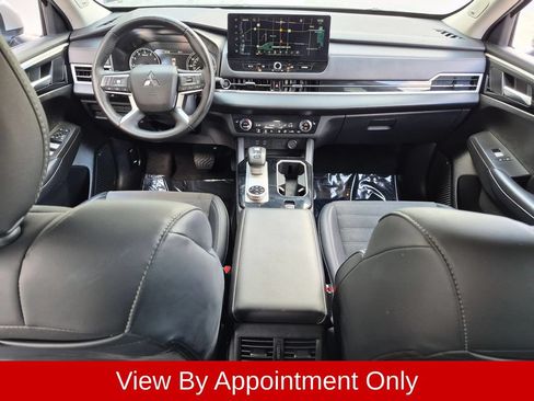 Used 2025 Mitsubishi Outlander SE AWD/4WD image 27