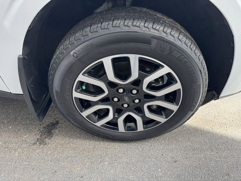 Used 2024 Ford Maverick Lariat w/ 4K Tow Package image 38