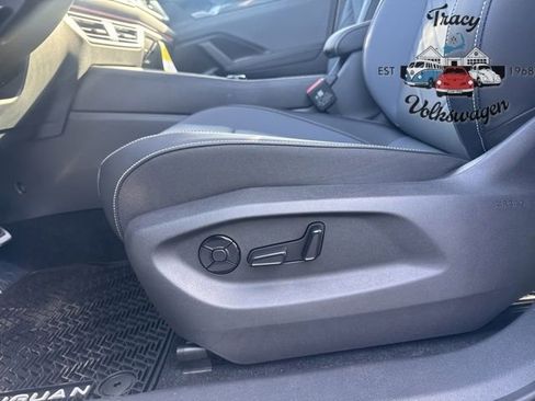 New 2026 Volkswagen Tiguan SE R-Line image 6
