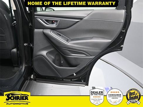 Used 2024 Subaru Forester Premium image 40