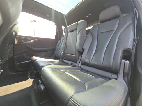 Used 2023 Audi Q7 2.0T Premium Plus w/ Premium Plus Package AWD/4WD image 17