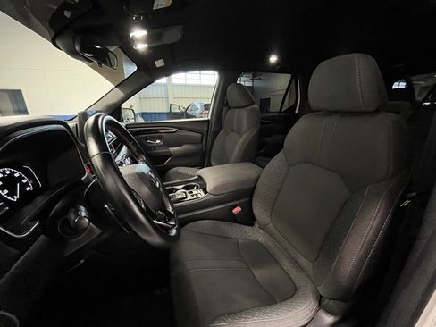 Used 2025 Honda Pilot Sport image 21