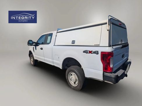 Used 2019 Ford F250 XL AWD/4WD image 4