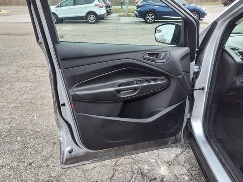 Used 2016 Ford Escape S w/ Equipment Group 101A image 11