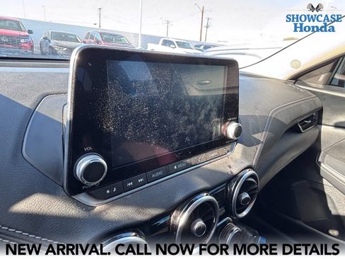 Used 2023 Nissan Sentra SV FWD image 11