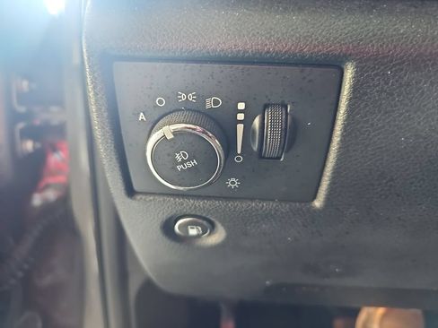 Used 2022 Jeep Grand Cherokee Laredo X AWD/4WD image 26