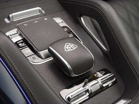 Used 2026 Mercedes-Benz Maybach GLS 600 4MATIC image 29