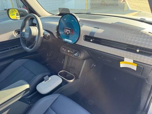Certified 2025 MINI Cooper S image 18