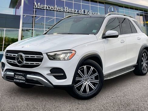 Certified 2025 Mercedes-Benz GLE 450 4MATIC image 6
