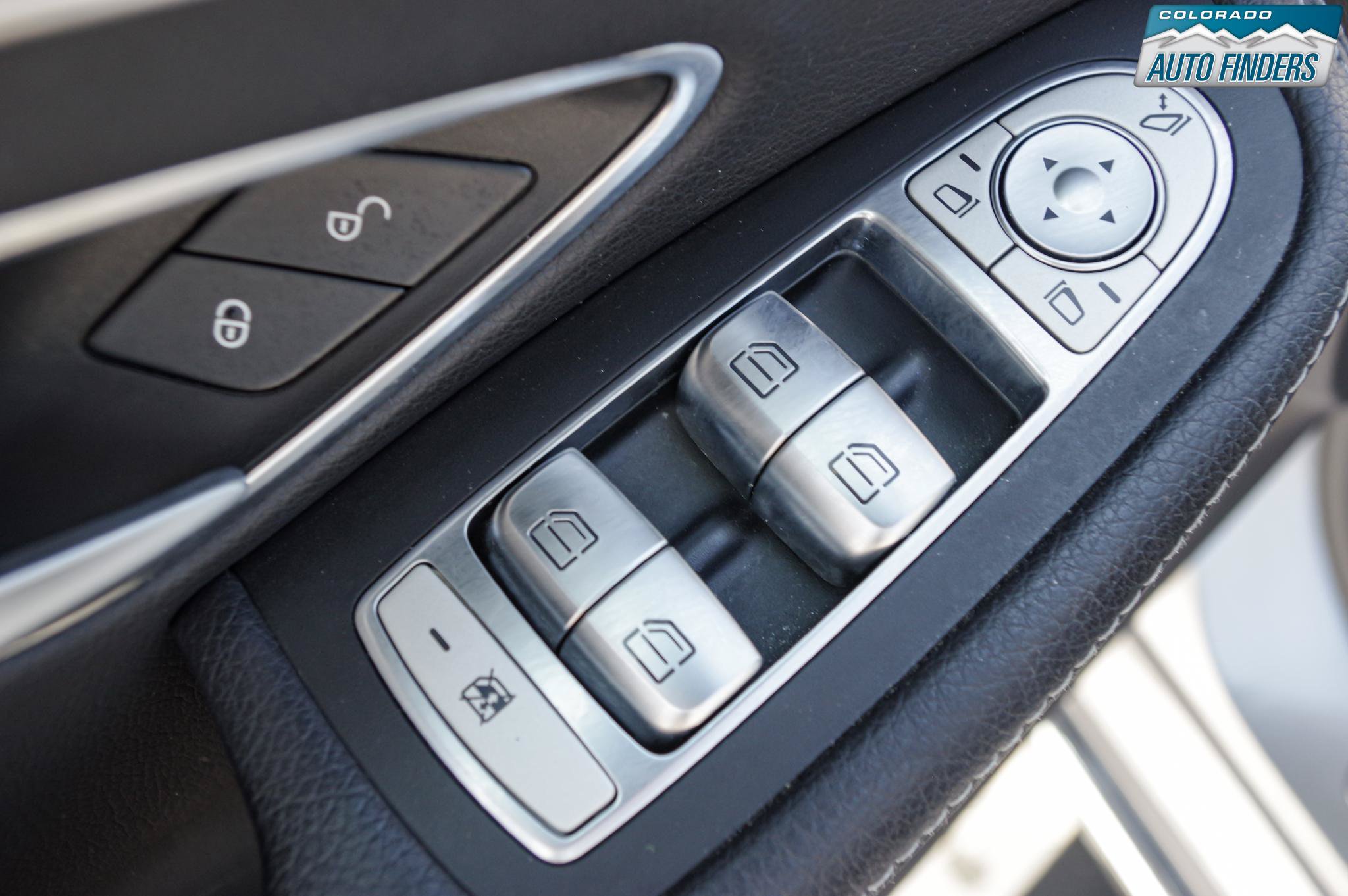 Used 2019 Mercedes-Benz C 300 4MATIC Sedan image 11