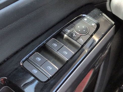 Used 2022 Nissan Pathfinder Platinum w/ Cargo Package FWD image 24