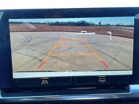 New 2025 Chevrolet Silverado 1500 LT image 21