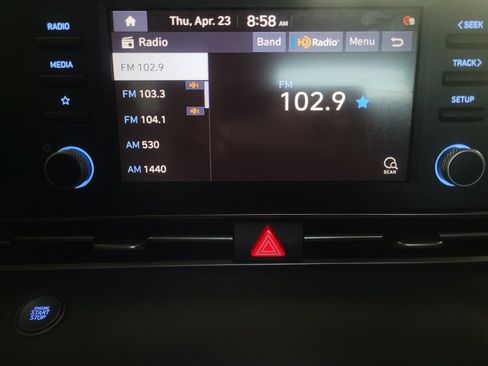 Used 2023 Hyundai Elantra SEL w/ Cargo Package FWD image 27