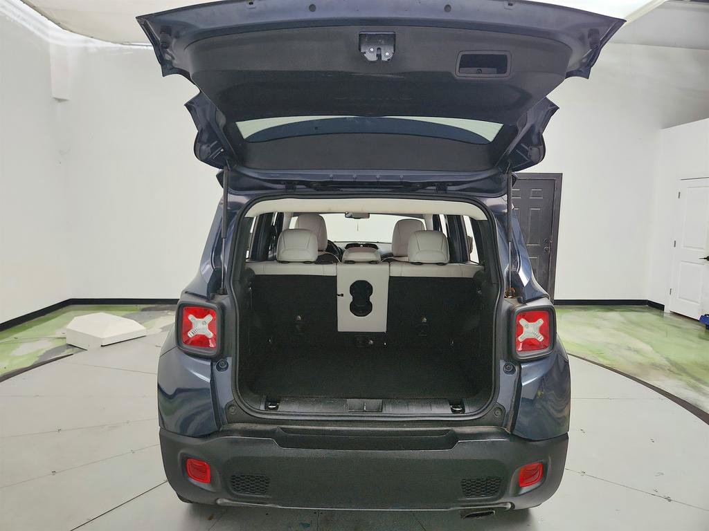 Used 2022 Jeep Renegade Limited AWD/4WD image 30