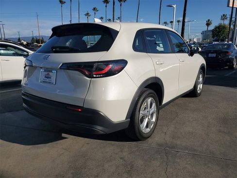 Used 2024 Honda HR-V LX image 4