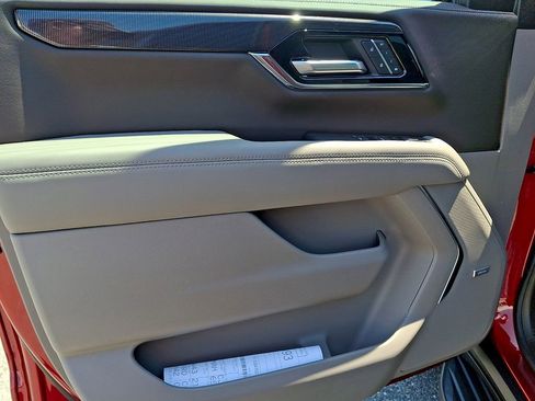 New 2026 GMC Yukon XL Elevation w/ Elevation Premium Package AWD/4WD image 9