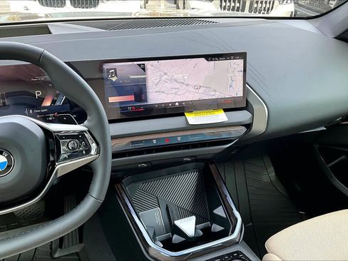 New 2026 BMW X3 xDrive30 w/ Premium Package image 6