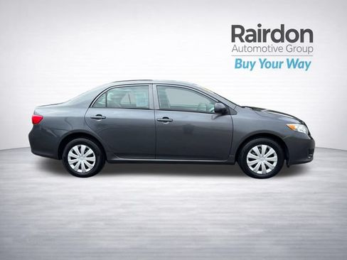 Used 2010 Toyota Corolla LE FWD image 8