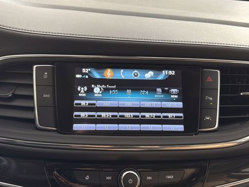 Used 2019 Buick Enclave Premium image 18