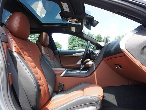 Used 2025 BMW M850i xDrive image 41