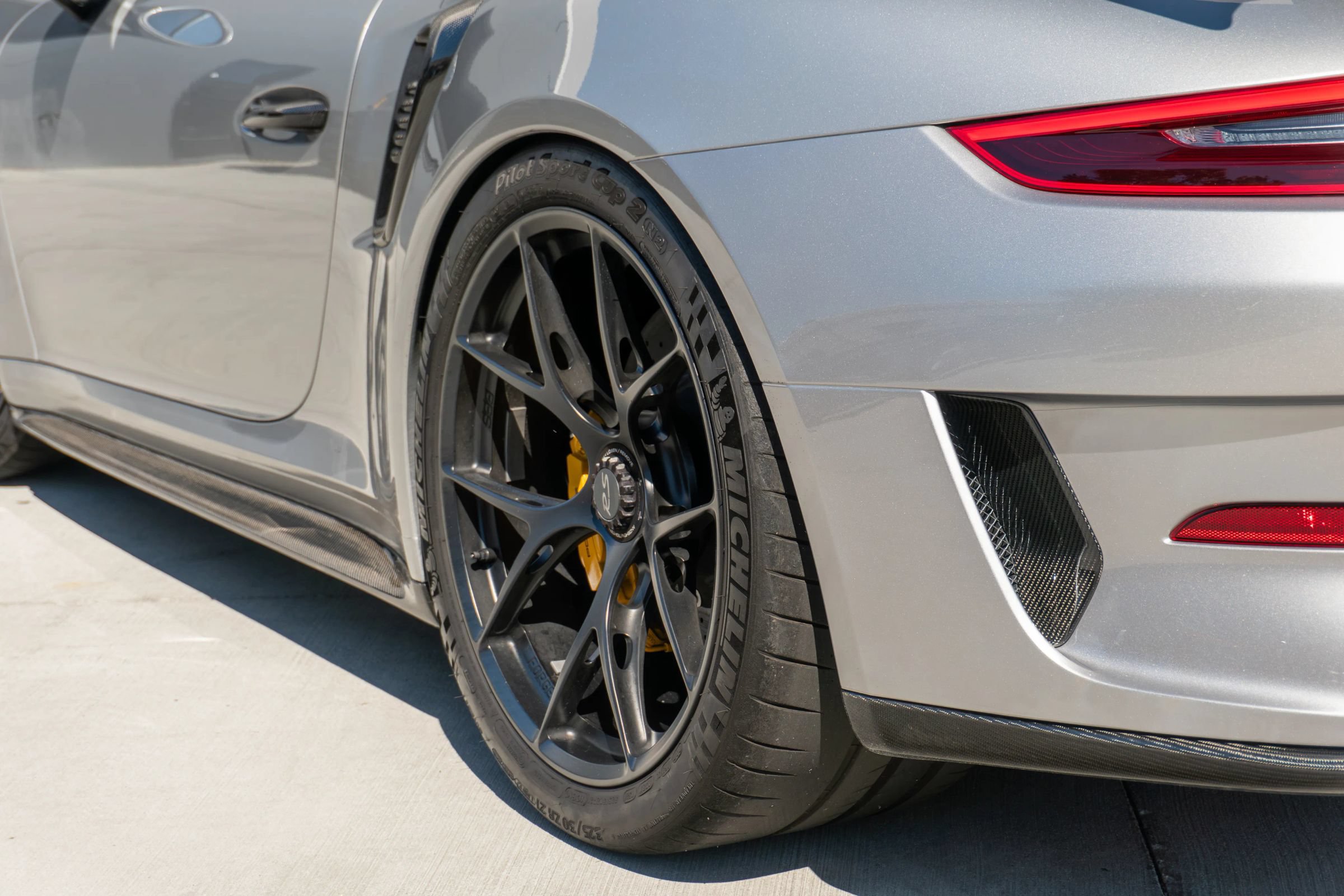 Used 2019 Porsche 911 GT3 RS RWD image 44