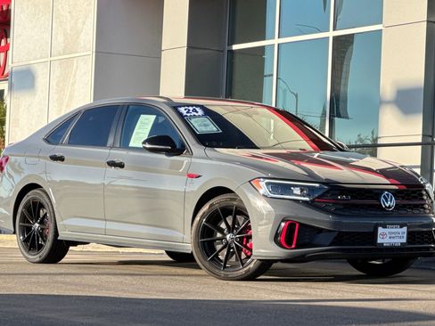 Used 2024 Volkswagen Jetta GLI 40th Anniversary Edition image 2