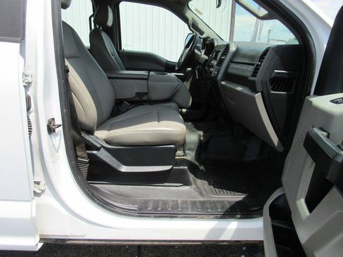 Used 2020 Ford F550 2WD Crew Cab Super Duty image 11