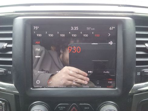 Used 2018 RAM 1500 Sport w/ Convenience Group AWD/4WD image 24