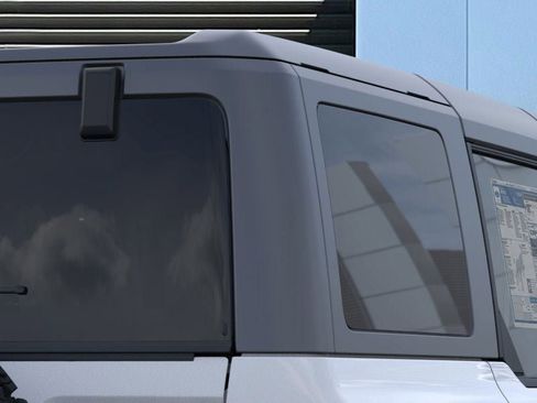 New 2025 Ford Bronco Badlands image 25