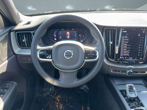 Certified 2024 Volvo XC60 B5 Ultimate image 26