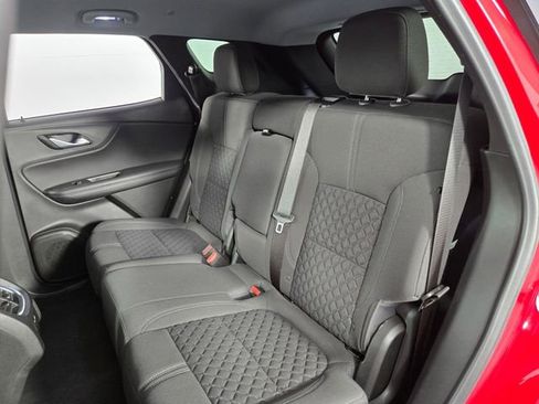Used 2022 Chevrolet Blazer LT image 16