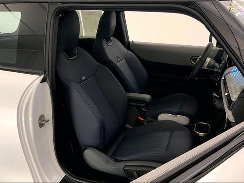 Certified 2025 MINI Cooper S image 6