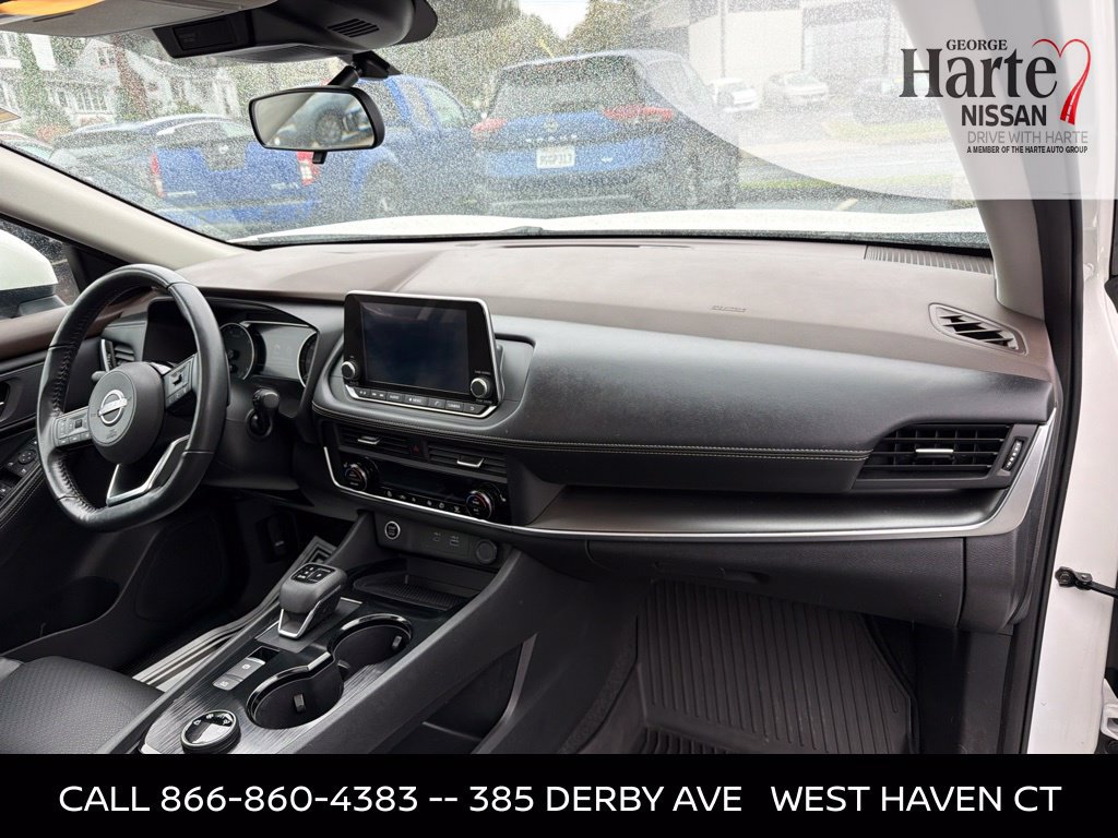 Certified 2023 Nissan Rogue SV w/ SV Premium B Package AWD/4WD image 32